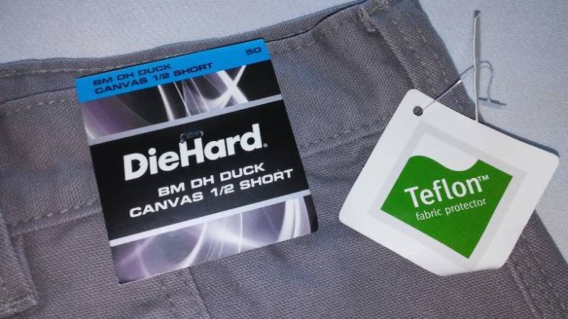 lot 272 image: Mens Die-Hard Canvas Shorts Size 50 New