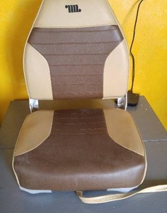 lot 53 image: 16 In. Boat Seat. By Wise