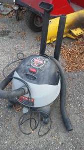 lot 603 image: Craftsman WetDry Vac.