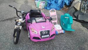 lot 604 image: (4) Toddler Kids Toys.