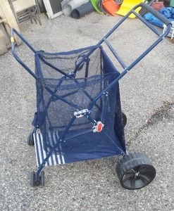 lot 605 image: Rolling Basket. Super Nice, Collapsible