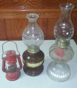 lot 231 image: Lamps And Lantern