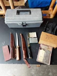 2-Filet Knives, Honing Kit and Sharpening Blocks