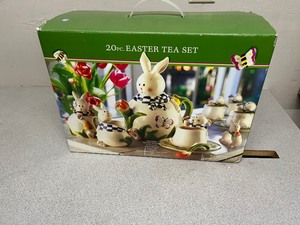 20pc  Easter Tea Set