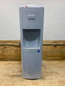 lot 89 image: VITAPUR Top Load Hot & Cold Water Cooler
