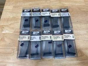 lot 46 image: SMITH & WESSON Lot of 10- M&P 45 Compact .45 Magazines (8 RD)