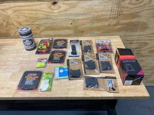 lot 52 image: Mixed Lot of Various Items