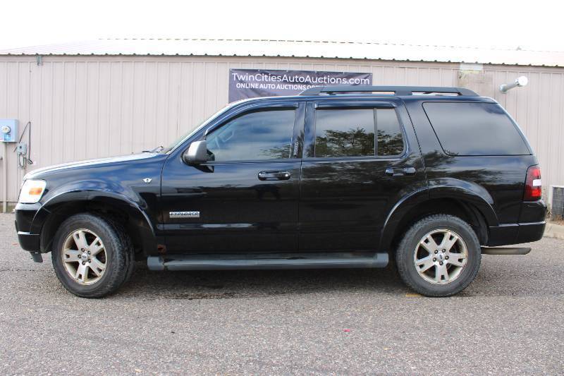 lot 10P image: 2007 Ford Explorer XLT - 4X4