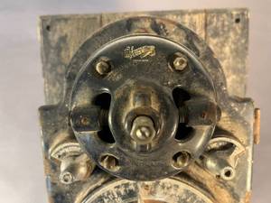 lot 73 image: antique x-ray unit