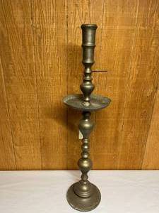 lot 82 image: vintage brass stand