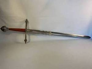 lot 18 image: sword