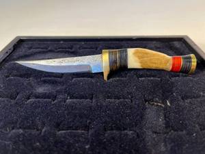 lot 36 image: unique horn-handled Damascus blade knife with leather sheath