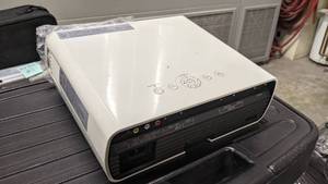lot 23 image: Sony VPL-EX100 Projector XGA Conference Room Projector - USED