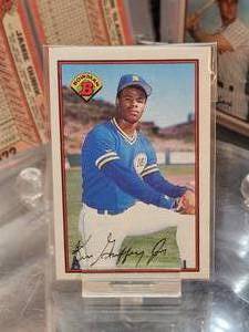 1989 Bowman Baseball Hand Collated Album 484 Card Set that Contains The Ken Griffey Jr Rookie Card #220