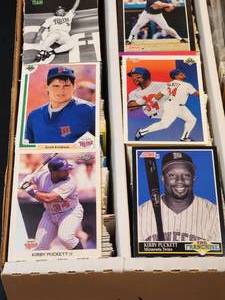 Over 2000 Assorted Late 80s Early 90s Twins Player Cards Lot