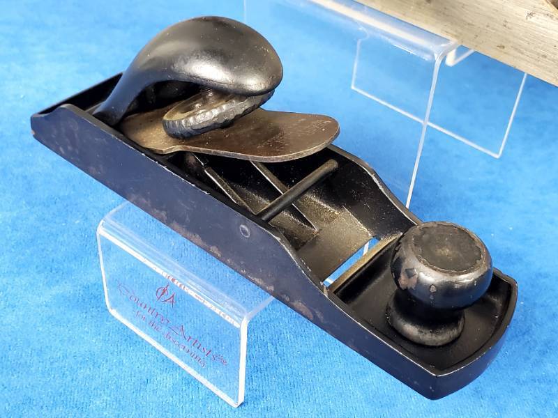lot 9 image: (3) Vintage Sargent Vintage Woodworking Planers Lot