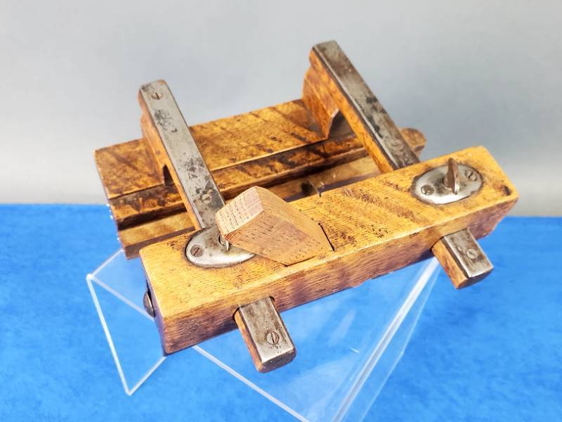 lot 18 image: Vintage Woodworking Plow Cutter Planer