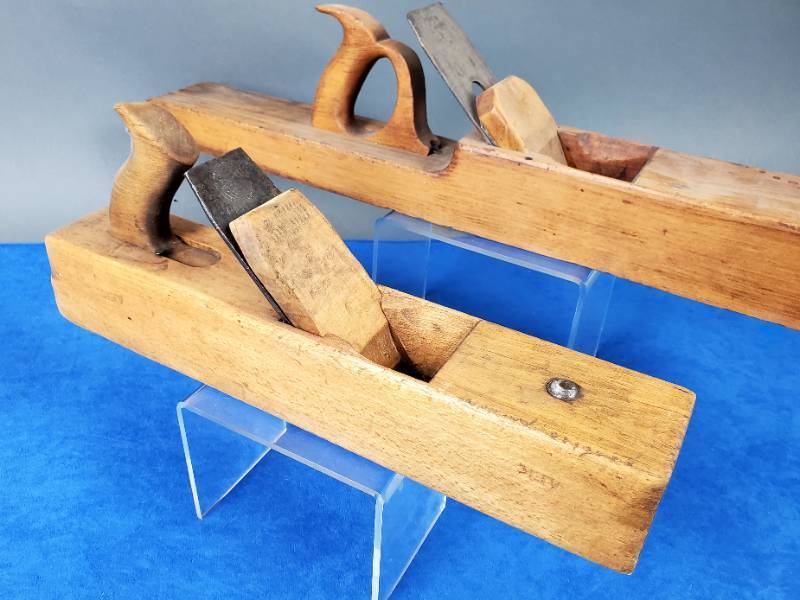 lot 21 image: (2) Vintage Woodworking Planers