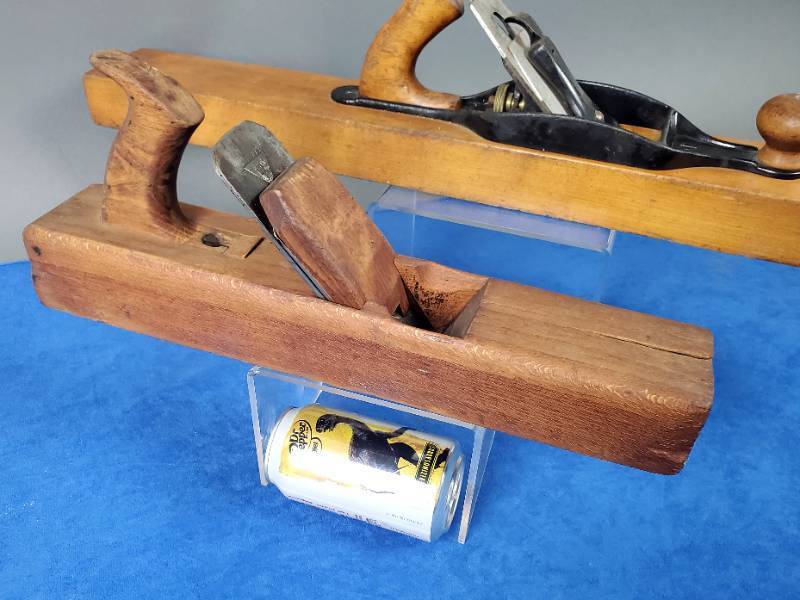lot 19 image: (2) Vintage Woodworking Planers