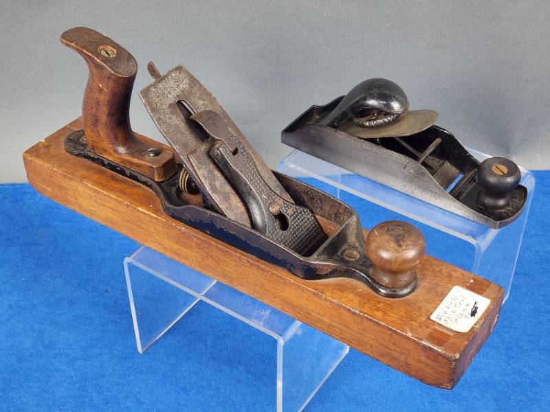 lot 1 image: (2) Vintage Ohio Tool Planers