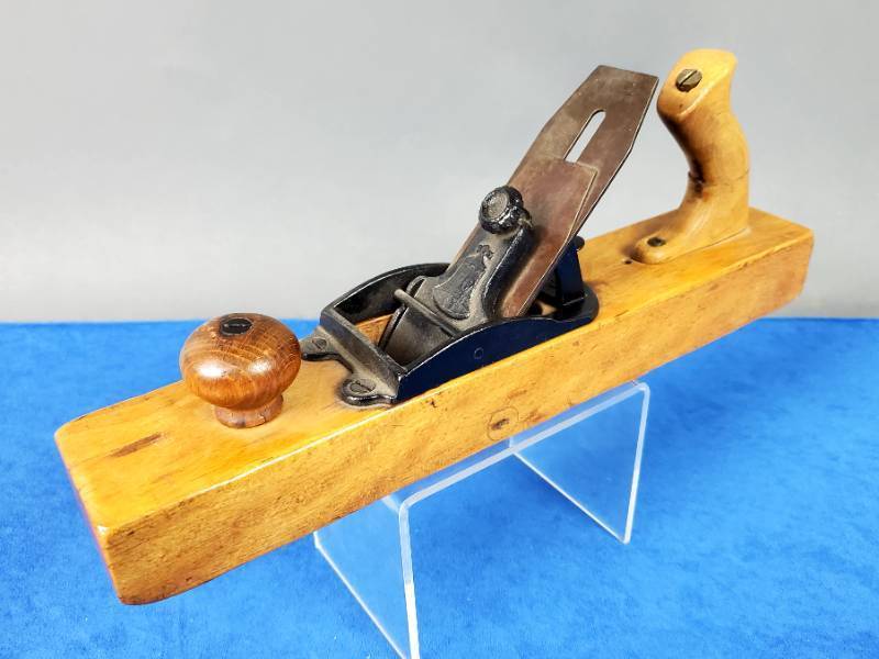 lot 11 image: Antique 1877-1918 Stanley Woodworking Liberty Bell Planer No.127