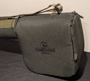 lot 33 image: Three Forks Travel Rod Case
