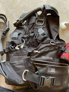 lot 240 image: Assorted Scuba Gear Lot