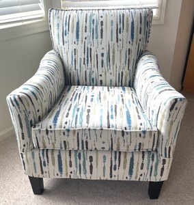 lot 56 image: Charming Accent Chair