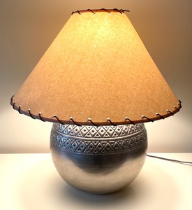 lot 80 image: Decorative  Metal Based Table Lamp