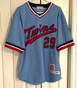 lot 77 image: Minnesota Twins Rod Carew Baseball Jersey by Mitchell & Ness
