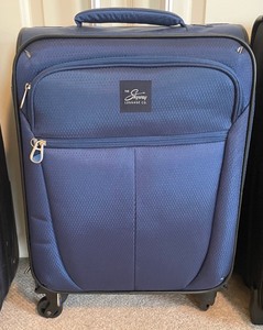lot 88 image: (2) Small Rolling Suitcases