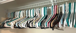 lot 118 image: Loads of Hangers