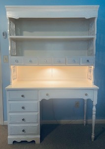 lot 108 image: Darling Vintage Desk and Hutch with Light