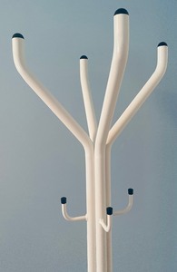 lot 114 image: White Metal Coat Rack