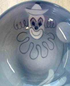 lot 131 image: Vintage Winfield Pottery Bowl