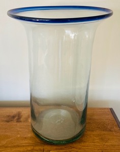 lot 168 image: Two Gorgeous Glass Vases