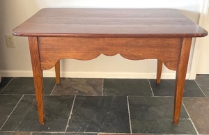 lot 183 image: Vintage Wooden Table
