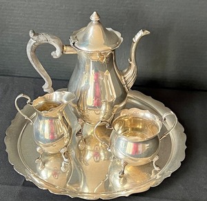 lot 17 image: Four Piece Sterling Tea Service Set