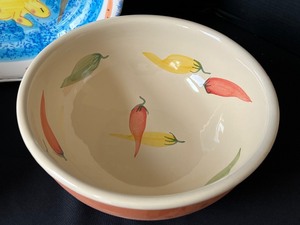 lot 39 image: Three Decorative Serving Dishes