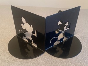 lot 294 image: Decorative Metal Mickey Mouse Bookends