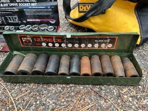 lot 61 image: DeWalt Tool Bag with Contents, Buffalo 12 Pice set in Case, Husky Socket Set