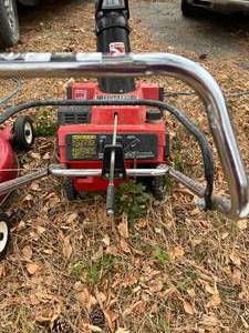lot 85 image: Toro CCR 2000 Snowblower