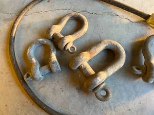 lot 109 image: Towing Cables in Multipurpose Bucket