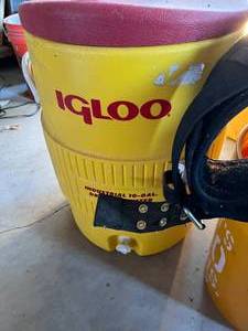 lot 123 image: Tool Belt, Igloo Industrial 10-Gal Dispenser, 5gal. pail with tools