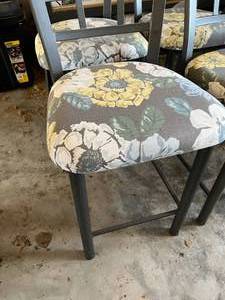 lot 155 image: Set of 4 Counter Stools