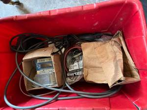 lot 158 image: Lot of Assorted Hardware