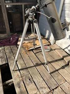 lot 194 image: Celestron Powerseeker Telescope