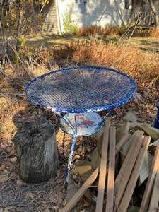 lot 197 image: Outside Vintage Metal Furniture