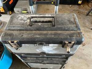 lot 161 image: Metal Rolling Stanley Tool Chest with Contents
