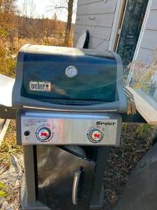 lot 180 image: Weber Spirit Propane Grill